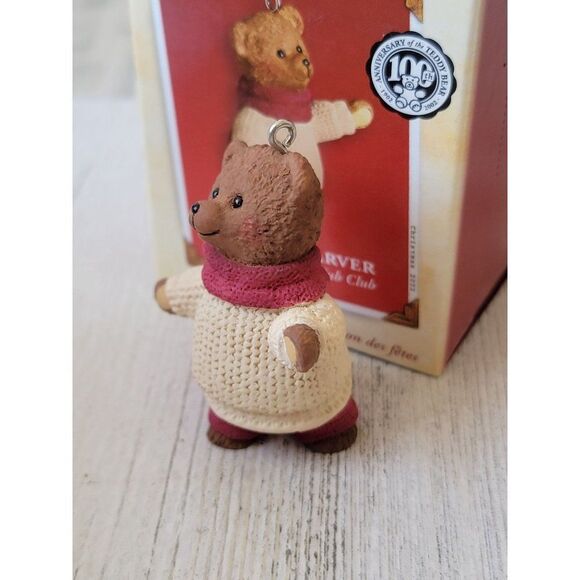 Hallmark Calvin Carver 2002 5th Snow Club cub ornament Xmas - Picture 2 of 5